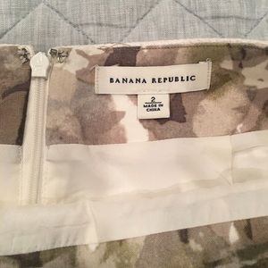 🧡Banana Republic Off-white Pencil Skirt